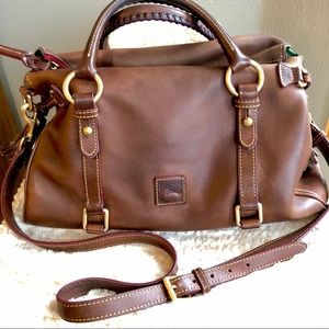 EUC Dooney & Bourke Florentine Medium Satc…